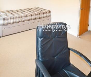 Cunningham Avenue, Hatfield, AL10 - Photo 4