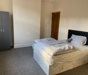 Room in a Shared House, Durham Road, B11 - Photo 2