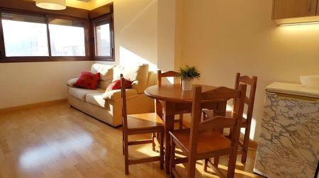 Piso de alquiler en Del Puerto de Pozazal, Ensanche de Vallecas - La Gavia - Photo 5