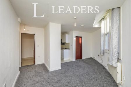 1 bedroom flat to rent - Photo 3