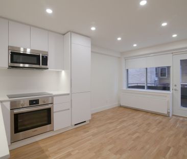 4390 Grand Boulevard - Photo 3