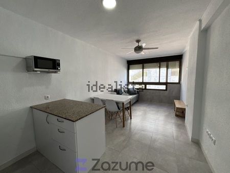 Alquiler de piso en Avenida de las Sirenas - Photo 4