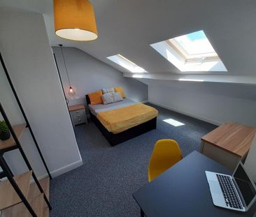 1 bedroom in a house share to rent - Photo 2