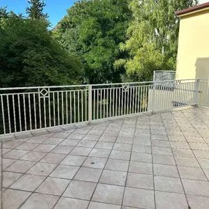 Erstbezug - Repräsentative Stilbauetage mit mehr als 40m2 Terrassenflächen - Foto 1