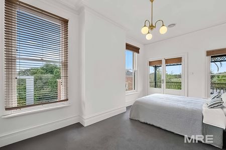 Timeless victorian elegance with poolside entertaining in prestigious scotch college hill - Photo 5