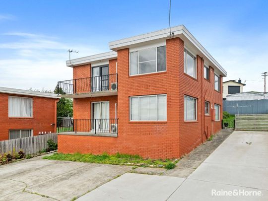 2/87 Box Hill Road, Claremont, TAS 7011 - Photo 1