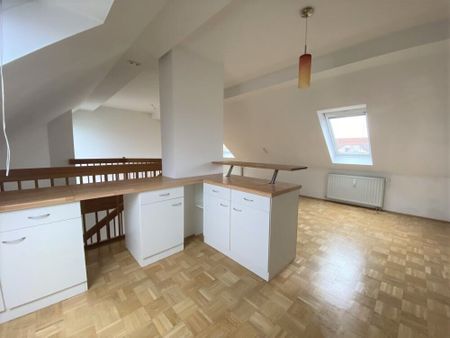 Perfekt aufgeteilte 4-Zimmer-Maisonette-Wohnung mit einer Galerie, Balkon, Dachterrasse und KFZ-Abstellplatz – PROVISIONSFREI! - Photo 5