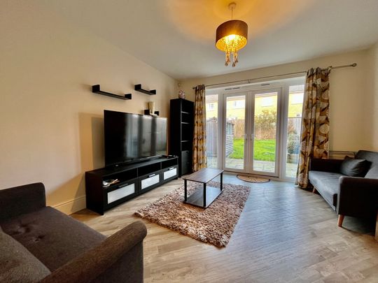 Bletchley Fold, Leeds, Horsforth - Photo 1