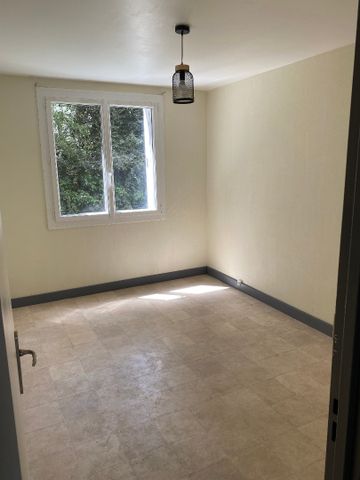 Location Appartement 4 pièces 75m² RENNES 35000 - Photo 4