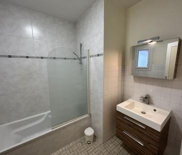 Location Appartement 2 pièces Meublé 67m² CHAMBERY 73000 - Photo 3