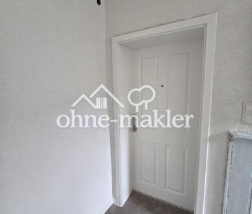 Kernsanierte 2-Zimmer-Wohnung nahe Bahnhof Oberbarmen – 3. OG links... - Photo 1