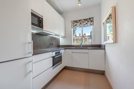 1 Bed Flat, Primrose Gardens, NW3 - Photo 4