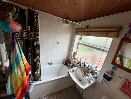 4 bedroom house to rent - Photo 2