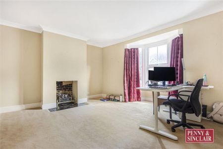 4 bedroom apartment to rent - Photo 3