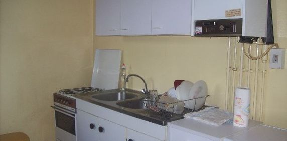 Location Appartement 1 pièce 35m² LE CREUSOT 71200 - Photo 2