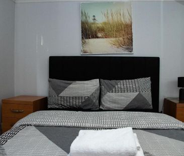 2 Bed Flat, Riverside Drive, AB11 - Photo 4