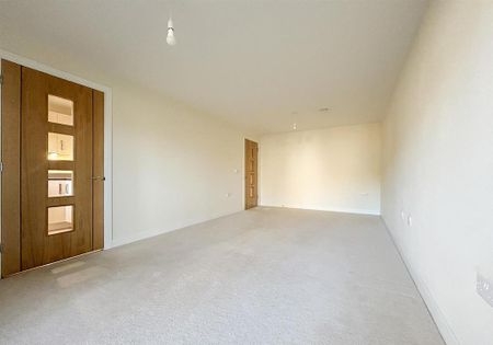 1 bedroom retirement property to rent - Photo 3