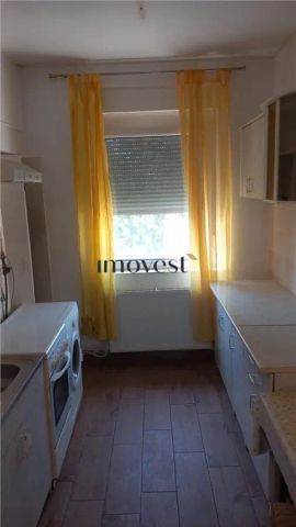 De inchiriat: Apartament cu 2 camere in zona Central - Fotografie 5