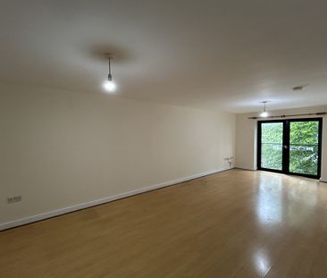Flat 2, 2 Quay Gate, 19 Station Street, Belfast, BT3 9DA - Photo 2