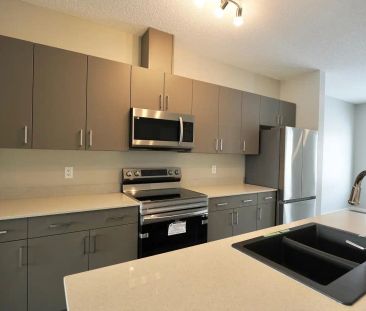 1225 16A Street NW, Edmonton — Entire House - Photo 5