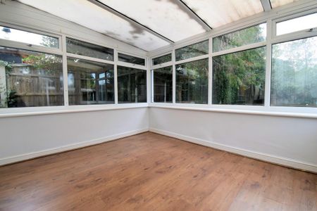2 bedroom detached bungalow to rent - Photo 5