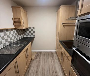 2 bedroom flat to rent - Photo 6