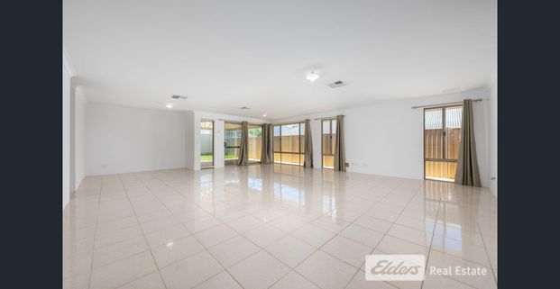Comfortable Living in a Quiet Baldivis Location - Photo 1