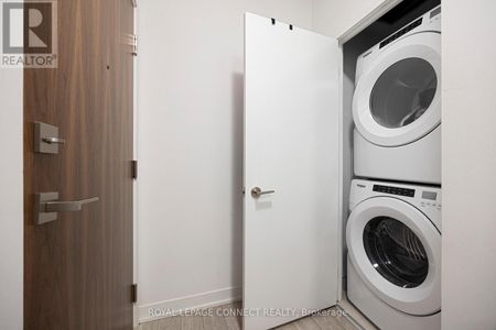 #501 - 45 Baseball Place – Toronto E01, Ontario - Photo 2