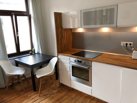 City and Style: Altbau-Apartment im Zentrum Kölns - Photo 2