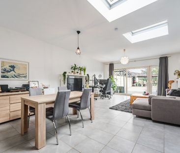 Ruime woning te huur in Schoonaarde met tuin - foto 2