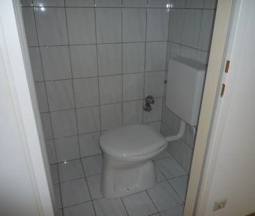 Gepflegte 2-Zimmer Wohnung mit Loggia -Traisenparknähe - Foto 2