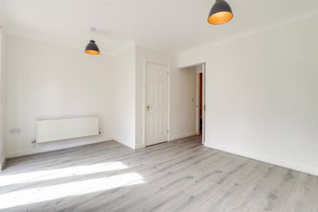 3 bedroom terraced house to rent - Photo 2