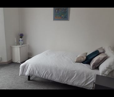 Room in a Shared House, Mansell Road, L6 - Photo 5