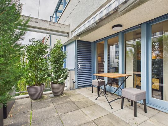 HIGH-QUALITY FURNISHED, CENTRAL LOCATION - Foto 1