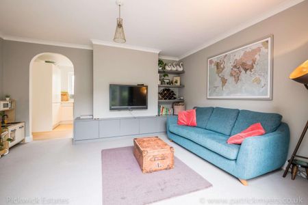 3 bedroom terraced house to rent - Photo 2