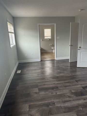 For Lease - 19 Colbeck Crescent, Brampton, Ontario - Photo 2