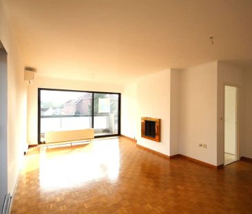 Gunstig gelegen appartement met 2 slaapkamers en een autostaanplaats - Foto 1