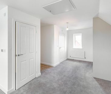 3 bedroom semi-detached house to rent - Photo 4