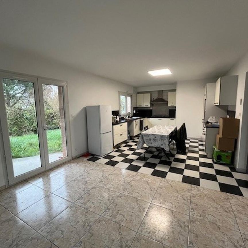 location Maison AV DE 251m² À PIBRAC - Photo 1