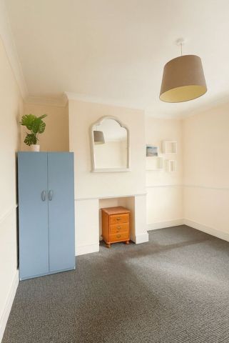 Room in a Shared House, Natal Road, SW16 - Photo 2