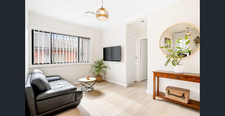 Modern duplex in convenient locale - Photo 2