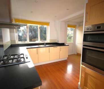 4 bedroom house to rent - Photo 5