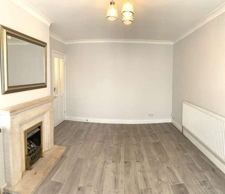 Spencer Road, HA3 - Photo 2