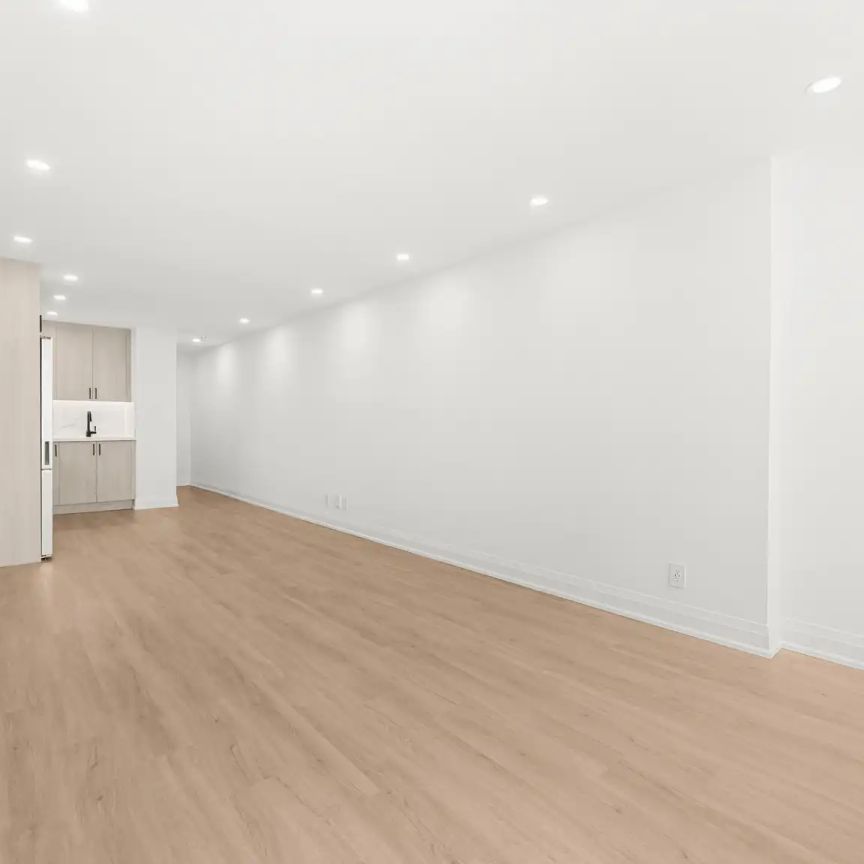 Charles West — Studio Suite - Photo 1