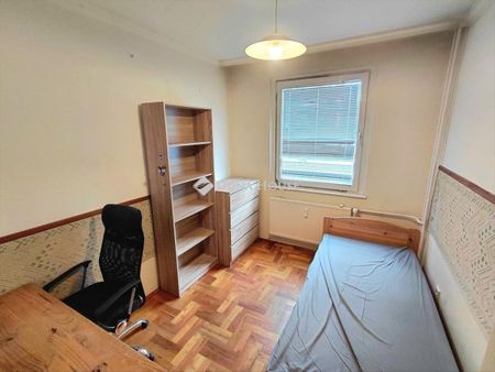 Kiadó átlagos állapotú panel lakás - Debrecen - Fotó 5