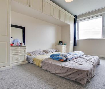 2 bedroom maisonette to rent - Photo 3