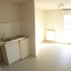 Location Appartement 1 pièce 19m² POITIERS 86000 - Photo 2