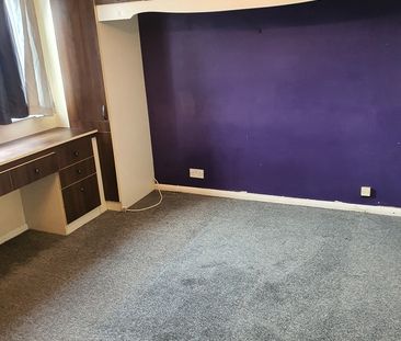 2 Bed Flat, Lakeview, LU3 - Photo 2