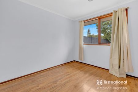 40 McKenzie Crescent, 3029, Hoppers Crossing Vic - Photo 3