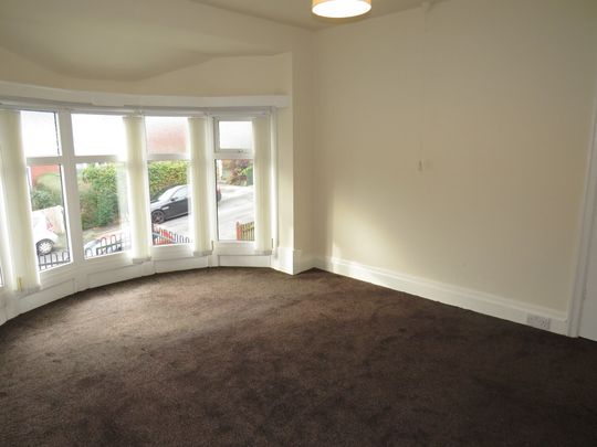 Rothwell Drive, Halifax - Photo 1